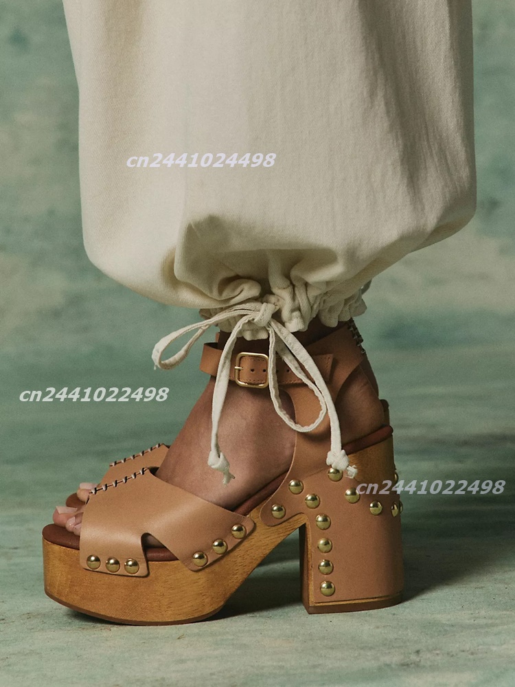 Sandales à plateforme pour fem - Geta Wooden Sandal avis et prix